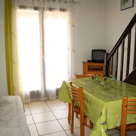Belle - 3 Pieces 6 Couchages Port Leucate. Ref: 3bp_11f Mae-5764 Villa Leucate